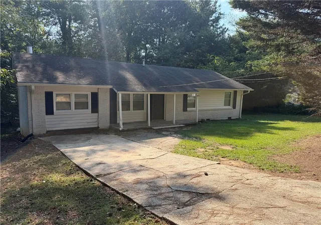 Photo 1 of Single family home for sale at 673 Jeb Stuart Dr, Jonesboro, GA 30238 | MLS# 7854844 | Listing updated on 2026-10-28