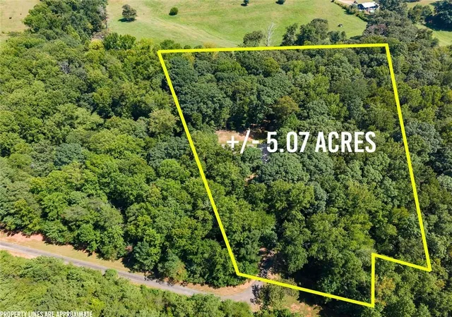 Photo 2 of Single family home for sale at 3027 Dawsonville Hwy, Gainesville, GA 30506 | MLS# 7832118 | Listing updated on 2026-09-04