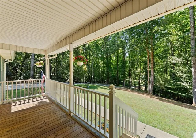 Photo 4 of Single family home for sale at 3027 Dawsonville Hwy, Gainesville, GA 30506 | MLS# 7832118 | Listing updated on 2026-09-04