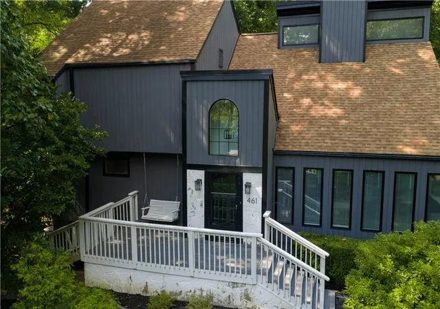 Photo 2 of Single family home for sale at 461 Lakeshore Dr, Duluth, GA 30096 | MLS# 7833834 | Listing updated on 2026-09-11