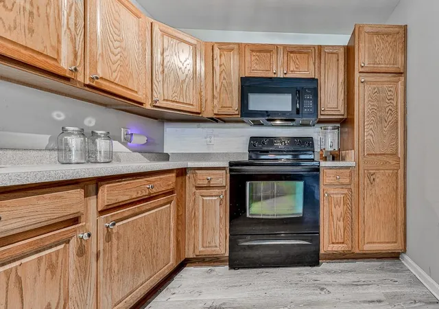 Photo 1 of Townhouse for sale at 2583 Willow Grv Rd #8, Acworth, GA 30101 | MLS# 7856336 | Listing updated on 2026-10-28
