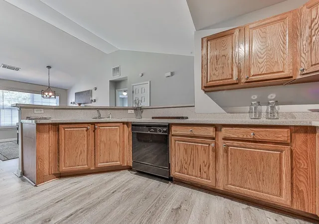 Photo 3 of Townhouse for sale at 2583 Willow Grv Rd #8, Acworth, GA 30101 | MLS# 7856336 | Listing updated on 2026-10-28