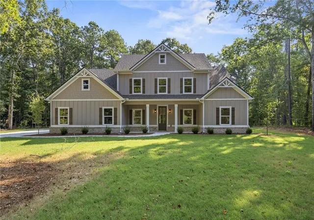 Photo 1 of Single family home for sale at 546 Harbour Shrs, Jackson, GA 30233 | MLS# 7830518 | Listing updated on 2026-09-08