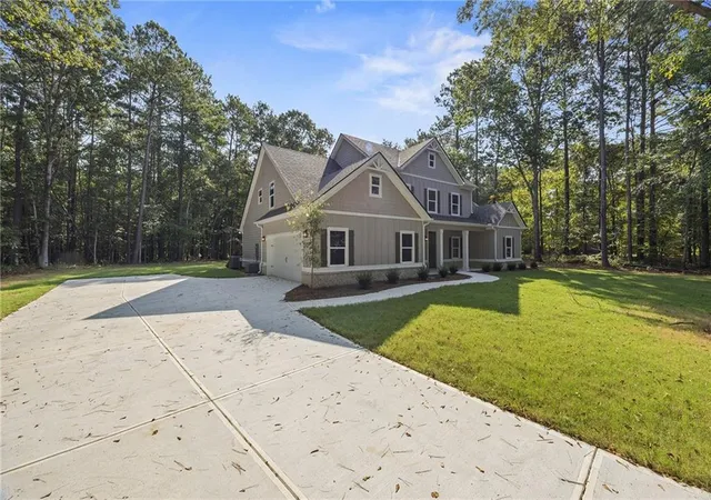Photo 2 of Single family home for sale at 546 Harbour Shrs, Jackson, GA 30233 | MLS# 7830518 | Listing updated on 2026-09-08