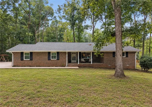 Photo 1 of Sale Pending at 3696 Rainbow Cir Sw, Snellville, GA 30039 | MLS# 7837612 | Listing updated on 2026-10-06