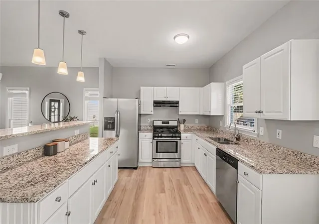 Photo 3 of Single family home for sale at 1049 Swaying Pines Tr, Marietta, GA 30066 | MLS# 7839597 | Listing updated on 2026-09-29