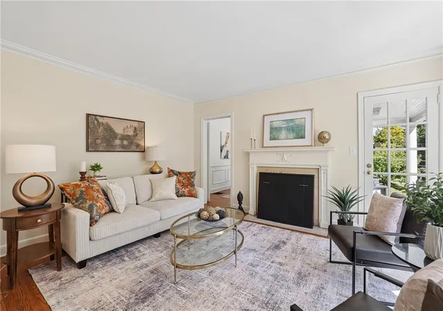 Photo 4 of Single family home for sale at 335 N Garden Ln NW, Atlanta, GA 30309 | MLS# 7854625 | Listing updated on 2026-10-20