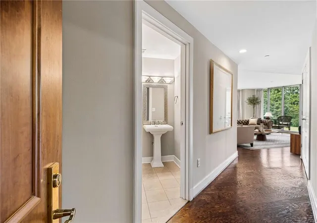 Photo 1 of Condo for sale at 700 Park Regency Pl Ne #707, Atlanta, GA 30326 | MLS# 7821458 | Listing updated on 2026-09-21