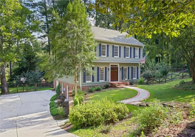 Photo 2 of Sale Pending at 614 Colston Ct Sw, Marietta, GA 30064 | MLS# 7831275 | Listing updated on 2026-09-13