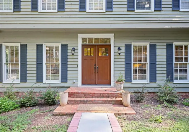 Photo 3 of Sale Pending at 614 Colston Ct Sw, Marietta, GA 30064 | MLS# 7831275 | Listing updated on 2026-09-13