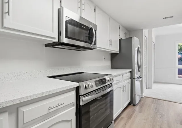 Photo 4 of Townhouse for sale at 3229 Clairmont N NE, Brookhaven, GA 30329 | MLS# 7834004 | Listing updated on 2026-09-14