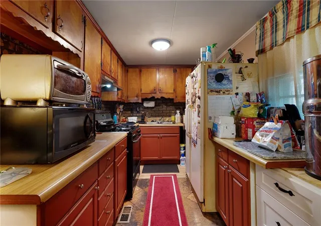 Photo 4 of Single family home for sale at 1039 Worley Dr, Marietta, GA 30066 | MLS# 7833831 | Listing updated on 2026-09-09