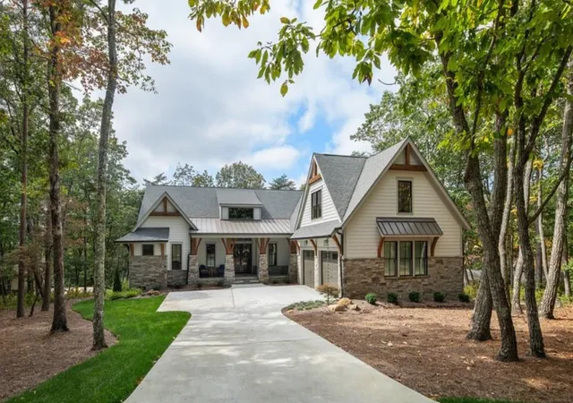 Photo 2 of Single family home for sale at 1028 Bear Paw Ridge, Dahlonega, GA 30533 | MLS# 7817898 | Listing updated on 2026-09-15
