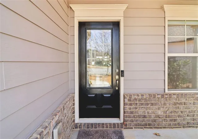 Photo 3 of Sale Pending at 4644 Brayden Dr, Gainesville, GA 30504 | MLS# 7812337 | Listing updated on 2026-09-23