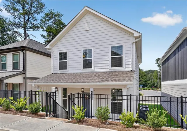 Photo 3 of Single family home for sale at 320 Dempsey Dr, Fayetteville, GA 30214 | MLS# 7767213 | Listing updated on 2026-09-05