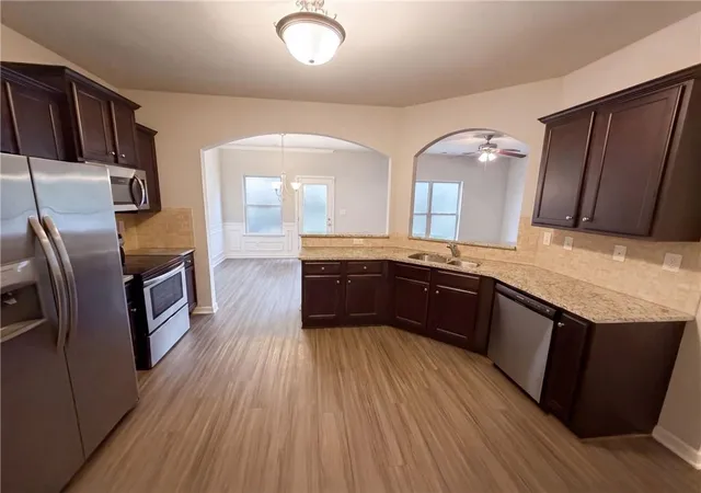 Photo 2 of Single family home for sale at 4473 Ravenwood Dr, Union City, GA 30291 | MLS# 7833393 | Listing updated on 2026-09-14