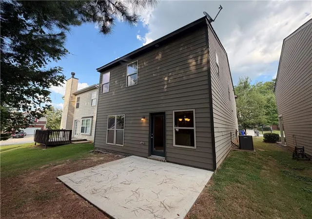 Photo 4 of Single family home for sale at 4473 Ravenwood Dr, Union City, GA 30291 | MLS# 7833393 | Listing updated on 2026-09-14
