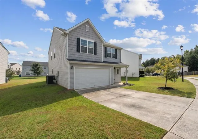 Photo 3 of Sale Pending at 2859 S Hills, Riverdale, GA 30296 | MLS# 7835331 | Listing updated on 2026-10-15