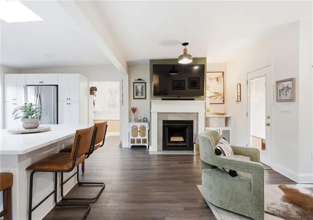 Photo 4 of Single family home for sale at 846 Saint Charles Unit C Ave NE #C, Atlanta, GA 30306 | MLS# 7842390 | Listing updated on 2026-09-24