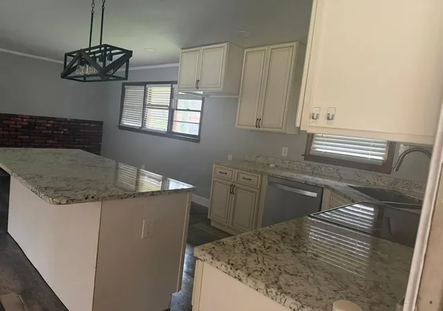 Photo 3 of Single family home for sale at 803 S Red Rock Rd, Toccoa, GA 30577 | MLS# 7833756 | Listing updated on 2026-09-09