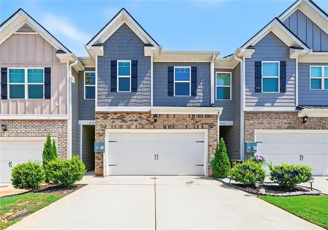 Photo 1 of Townhouse for sale at 102 Hampton Cir, Mcdonough, GA 30253 | MLS# 7844369 | Listing updated on 2026-09-26