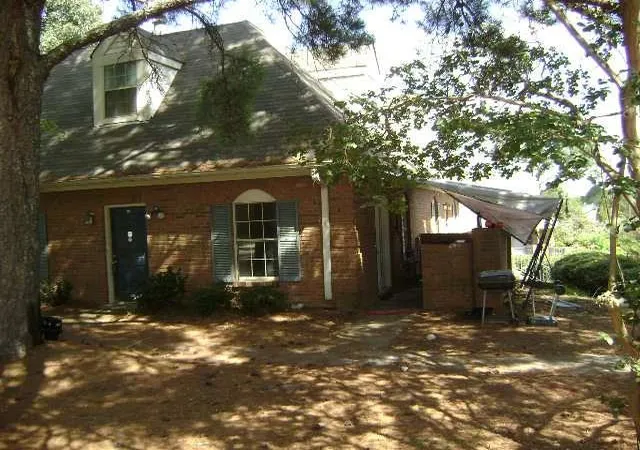 Photo 2 of Single family home for sale at 934 Park Pl, Conyers, GA 30012 | MLS# 7836901 | Listing updated on 2026-09-26