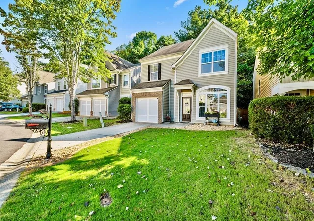 Photo 3 of Single family home for sale at 100 Oleander Way, Canton, GA 30114 | MLS# 7833450 | Listing updated on 2026-09-16