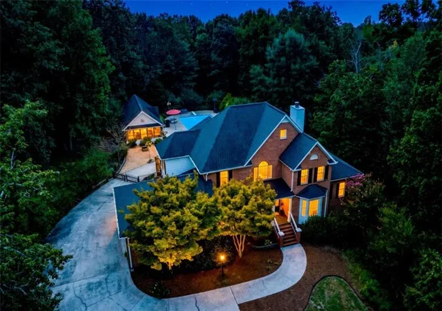 Single family home for sale at 189 S Tanglewood Dr, Royston, GA 30662 | MLS# 7834989