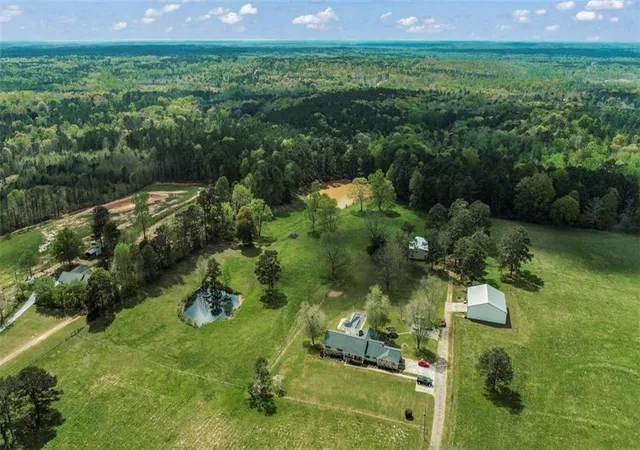 Photo 1 of Single family home for sale at 161 Minter Dr, Hampton, GA 30228 | MLS# 7830718 | Listing updated on 2026-09-01