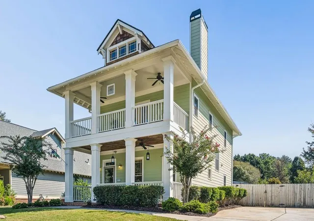 Photo 3 of Sale Pending at 2416 Boulder Crk Way Se, Atlanta, GA 30316 | MLS# 7835479 | Listing updated on 2026-09-20