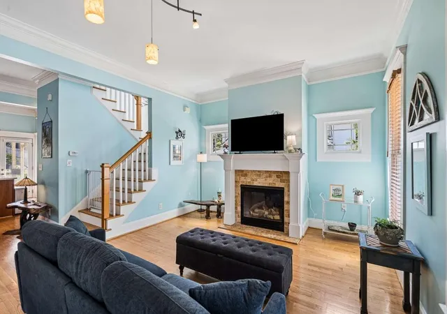 Photo 4 of Sale Pending at 2416 Boulder Crk Way SE, Atlanta, GA 30316 | MLS# 7835479 | Listing updated on 2026-09-20