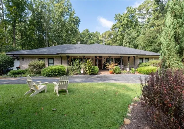 Photo 1 of Sale Pending at 8180 Innsbruck Dr, Sandy Springs, GA 30350 | MLS# 7836377 | Listing updated on 2026-09-26
