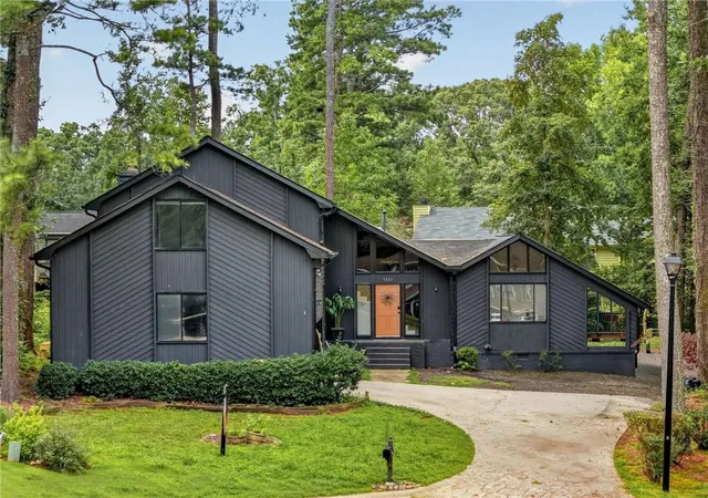 Photo 1 of Single family home for sale at 1553 Bell Flower Ct, Stone Mountain, GA 30088 | MLS# 7836003 | Listing updated on 2026-09-18