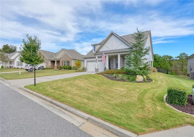 Photo 3 of Single family home for sale at 5850 Stellata Cir, Cumming, GA 30028 | MLS# 7856767 | Listing updated on 2026-10-24