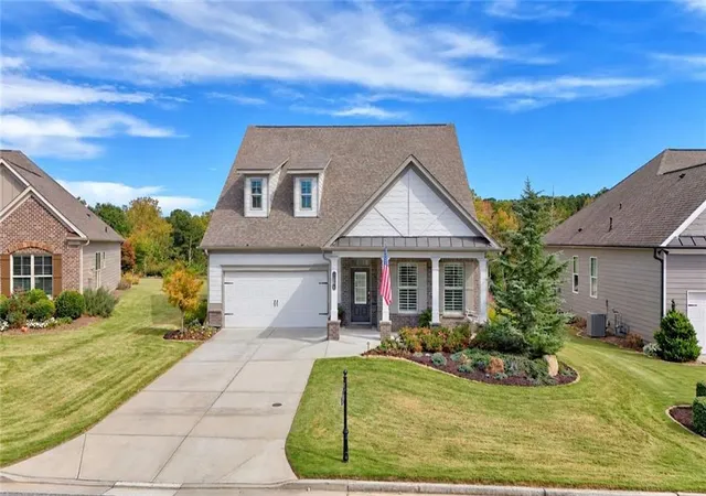 Photo 3 of Single family home for sale at 5850 Stellata Cir, Cumming, GA 30028 | MLS# 7856767 | Listing updated on 2026-10-24