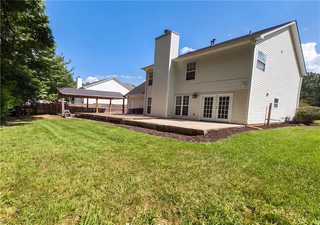 Photo 4 of Single family home for sale at 709 Sunny Fld Ln, Lawrenceville, GA 30043 | MLS# 7831987 | Listing updated on 2026-09-09