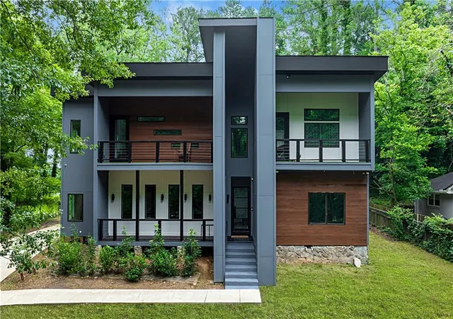 Photo 1 of Single family home for sale at 3009 Orion Dr, Decatur, GA 30033 | MLS# 7832392 | Listing updated on 2026-09-17