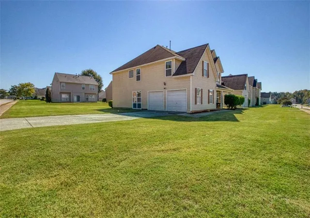 Photo 3 of Single family home for sale at 11608 Sarah Loop, Lovejoy, GA 30228 | MLS# 7856203 | Listing updated on 2026-10-20