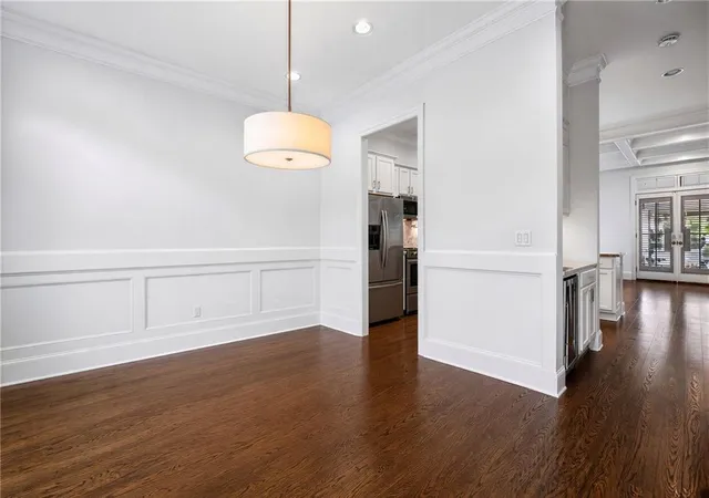 Photo 4 of Townhouse for sale at 803 Virginia Park Cir, Atlanta, GA 30306 | MLS# 7846038 | Listing updated on 2026-10-28