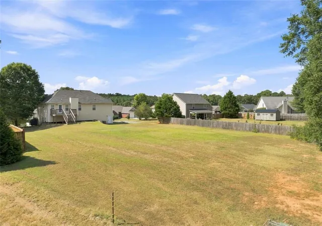 Photo 4 of Single family home for sale at 10 Seay Dr, Rome, GA 30161 | MLS# 7844707 | Listing updated on 2026-10-04