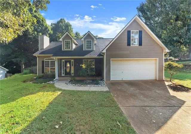 Photo 1 of Single family home for sale at 61 Hawthorne Dr, Jefferson, GA 30549 | MLS# 7831999 | Listing updated on 2026-09-04