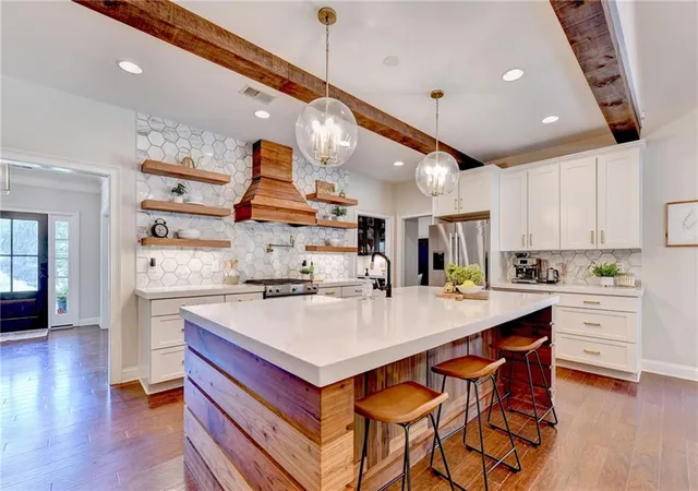 Photo 2 of Sale Pending at 16565 Freemanville Rd, Alpharetta, GA 30004 | MLS# 7817445 | Listing updated on 2026-09-26