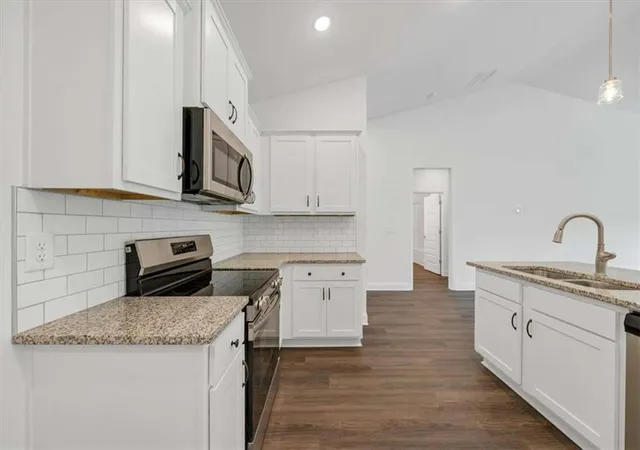 Photo 4 of Single family home for sale at 305 Angela Ave, Bowdon, GA 30108 | MLS# 7850185 | Listing updated on 2026-10-29