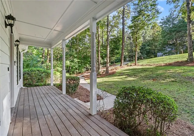 Photo 3 of Single family home for sale at 5960 Bridle Dr, Cumming, GA 30028 | MLS# 7835122 | Listing updated on 2026-09-11