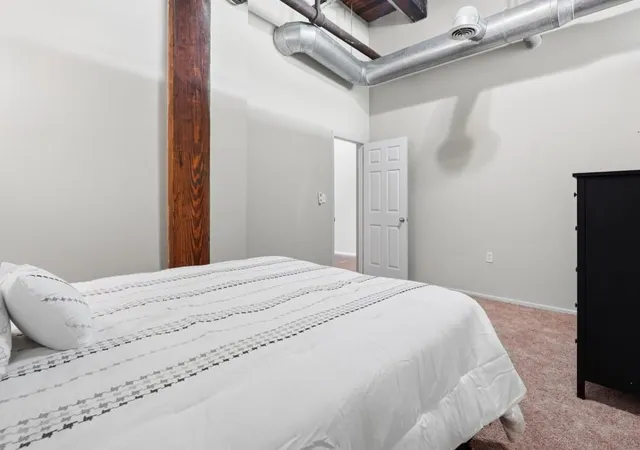 Listing Photo 4 - Condo for sale in building located at 326 Nelson St Sw, Atlanta, GA 30313 - Unit #205