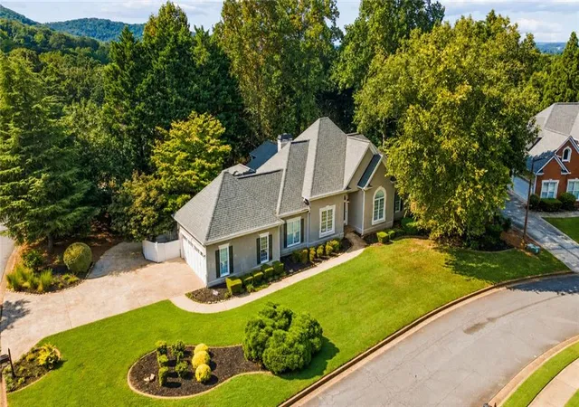 Photo 2 of Sale Pending at 3729 Thunder Way Ne, Marietta, GA 30066 | MLS# 7808567 | Listing updated on 2026-10-08