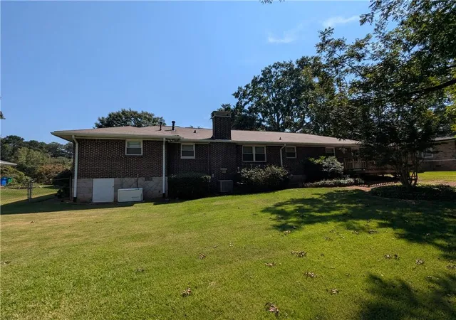 Photo 4 of Sale Pending at 2616 Oswood Dr, Tucker, GA 30084 | MLS# 7833421 | Listing updated on 2026-09-15