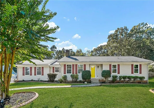 Photo 1 of Single family home for sale at 1114 Longwood, Marietta, GA 30008 | MLS# 7853429 | Listing updated on 2026-10-28