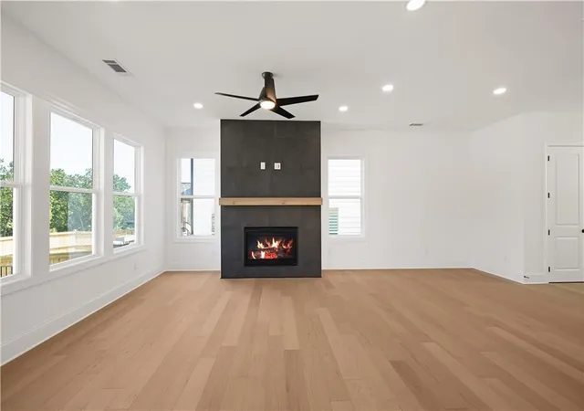 Photo 4 of Single family home for sale at 1027 Winding Branch Dr, Canton, GA 30114 | MLS# 7813390 | Listing updated on 2026-10-27
