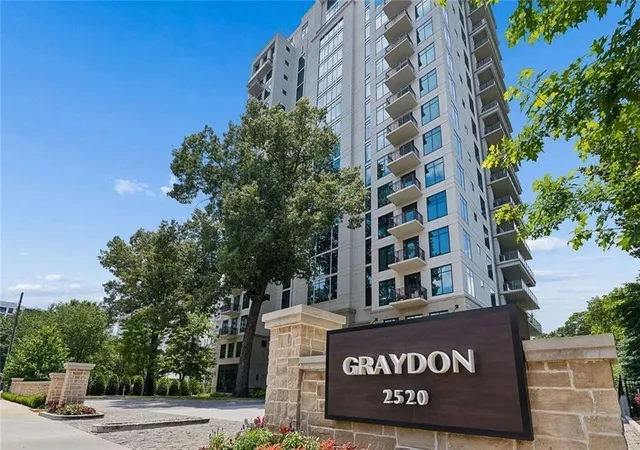 Listing Photo 1 - Condo for sale in building located at 2520 Peachtree Rd, Atlanta, GA 30305 - Unit #603